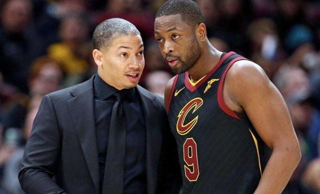  莫布利24+10骑士大胜猛龙  