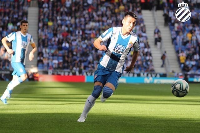  狼队黄喜灿造点打破进球荒僵局  