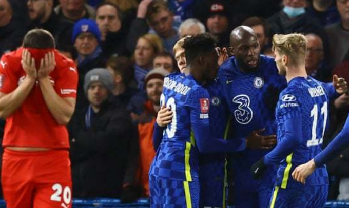  切尔西三球完胜埃弗顿，帕尔默首秀即破门