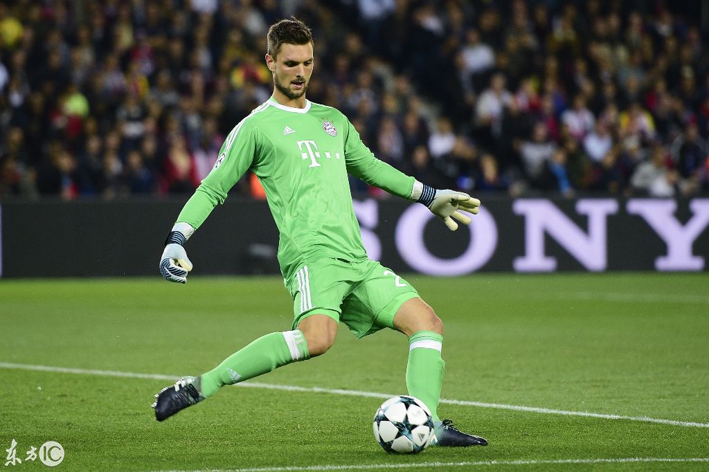  巴黎圣日耳曼锋线发威横扫对手  