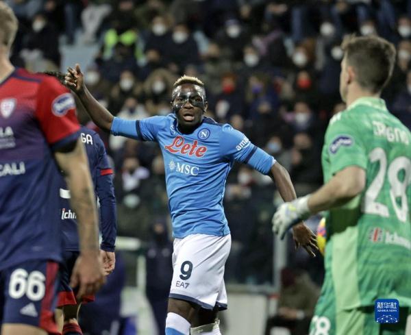  那不勒斯主场称雄，奥斯梅恩帽子戏法惊艳全场