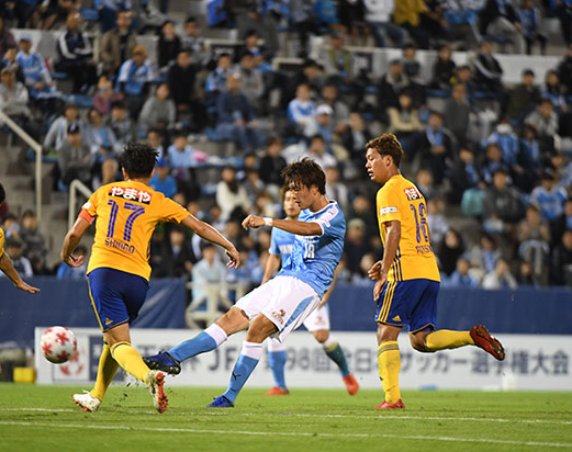  特鲁瓦主场遭遇惨败，法甲副班长保级形势严峻